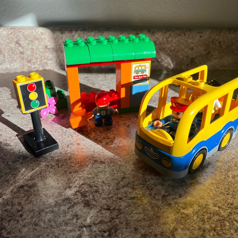 LEGO DUPLO School Bus 10528